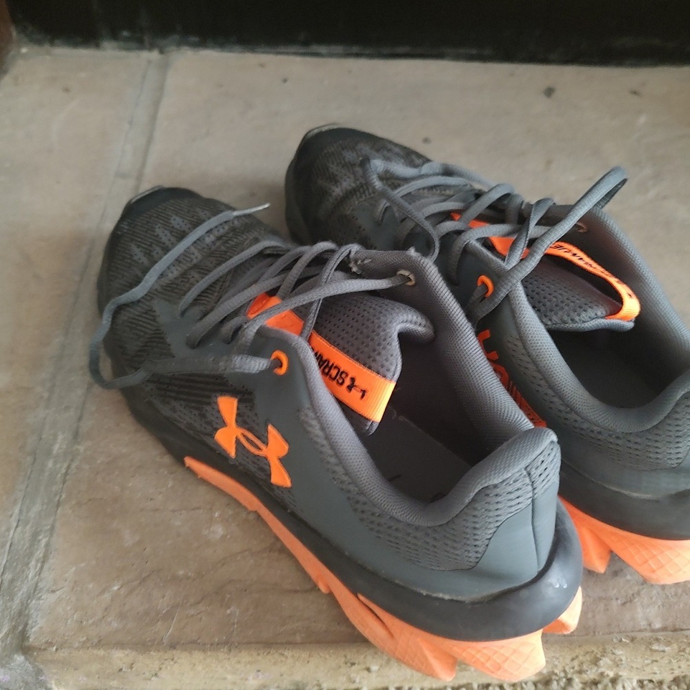 Under Armour Scramjet Mens Running Shoes‎ Grey Orange Athletic Sneakers Low Top